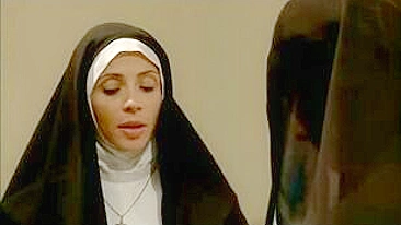 Freira pecadora é devota de uma religião: sexo lésbico