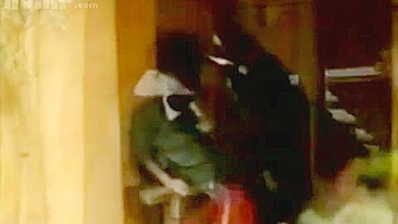 Soldado ferido fode freira pecadora e se recupera fora do mosteiro