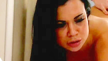 Mamãe não para de foder XXX com o garanhão novo e é pega pelo marido