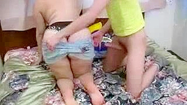 Enteado aproveita ao máximo a buceta safada da mãe russa vadia