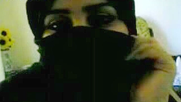 Mãe cheinha de peitão natural mama pau árabe grande em POV