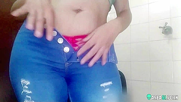 Mamãe muçulmana devota de hijab esguichando buceta cremosa em segredo