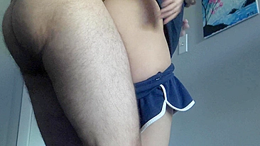 Mamãe árabe gata fodida de quatro em casa e gozada toda