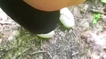 Mãe muçulmana chupa pau nua e quer porra nos peitos árabes