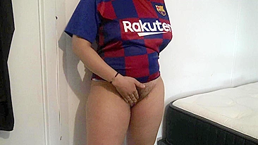 Mamãe árabe bunduda louca pra sentir algo entre as pernas