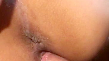 Primeira vez da mãe árabe rabuda fodida pelo enteado nessas cenas