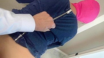 Esposa árabe excitada empina a bunda pra doggy POV foda