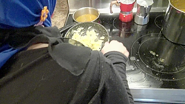 Árabe de hijab filmada pronta pra meter vara na buceta