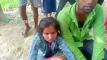 Jangal Me Mangal! Casal safado pego na câmera. MMS Desi XXX vazado