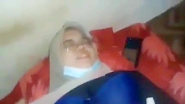 Clipe indonésio roubado: prof de madrasah fode ex-aluno