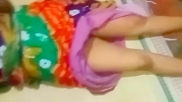 Desi XXX! Tia peituda da vila de Kerala transando sensual com vizinho