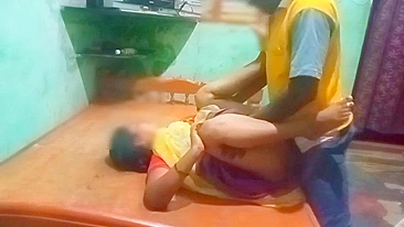 Sexo desi XXX. Tia de Kerala chama sobrinho pra um dia inteiro de putaria