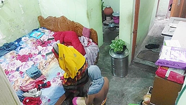 Tia da vila de Kerala fudida pelo tio, sexo MMS