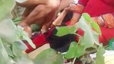 Esposa corna de Kerala vê marido foder a namorada na frente dela