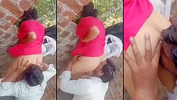 Amante indiano lambe cu da namorada na rua sem parar, que delícia