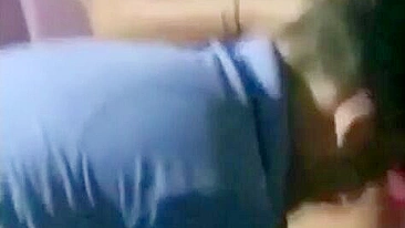 Flagrada em câmera espiã XXX: Esposa indiana safada transando com amante!