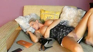 Padrasto Bêbado Fode Enteada Dormindo de Peitos Grandes