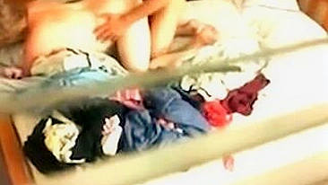 Marido Pega Esposa Traindo com o Melhor Amigo! Ação Suja na Câmera.