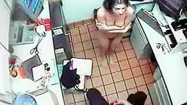 Policial Gostoso Pune Ladra Safada em Vídeo XXX