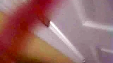 Surpresa Sensual! Pegue Seu Colega Saindo do Banho