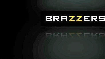 Sexo no escritório foda de careca e safada tentadora
