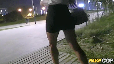 MILF tesuda Alexa Tomas conhece o pauzão duro do policial