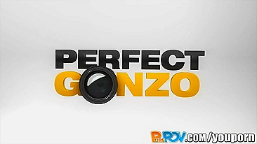 POV de vadia gulosa levando gozada na boca