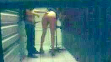 Desejos Proibidos no Escritório! Colegas Ficam Íntimos na Câmera