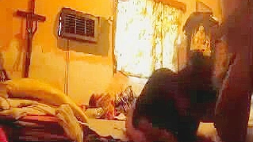 Prostituta Latina Madura em Transa Quente na Câmera Escondida!