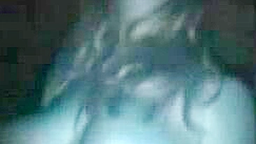 Casal Transando ao Vivo no NaughtyTube com Sexo Interracial Quente!