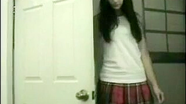 Terapeuta Disciplinadora Dá Palmadas Duras