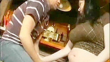 Bartender Grávida Enfrenta Encontro Indesejado no Bar