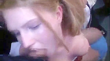 Alemã Universitária Apalpada e Gangbangada em Ônibus Japonês