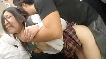 Abuso Sexual em Estudante no Ônibus Lotado, Japão