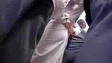 Japonesa de Escritório Dedada no Ônibus em Vídeo Pornô Grátis