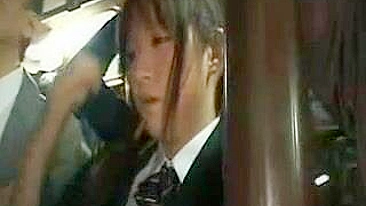 Novinha se Dedando em Trem Lotado