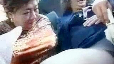 Vovós Japonesas Fodidas no Ônibus