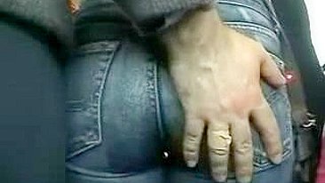 Apalpada no Ônibus - Morena Dormindo Sendo Bolinada no Transporte Público