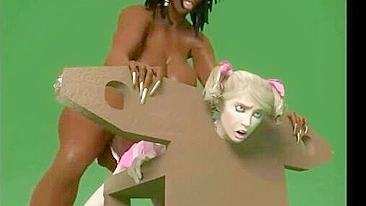 Futanari Peituda em Bondage Interracial 3D