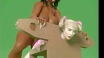 Futanari Peituda em Bondage Interracial 3D