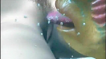 Acorrentada e Fodida por Monstro Aquático em Animação 3D