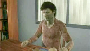 Garota Hentai 3D Ganha Boquete Quente de Pauzão ao Ar Livre