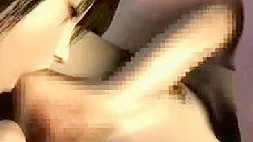 Duas Morenas Gostosas Dividem um Pau em Animação Quente!