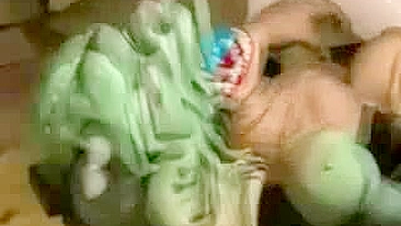 Ruiva Anime Hentai Fodida por Monstro em 3D