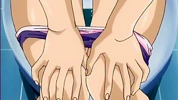 Universitária de Anime Leva de Quatro no Banheiro com Peitões