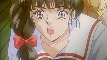 Colegial Japonesa Tem Peitos Apertados por Tarado no Anime