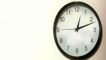 Shemale Anime Gigante com Peitões se Masturbando pra Você