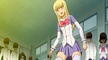 Gostosa Anime de Peitos Grandes Cavalgando Pau de Travesti