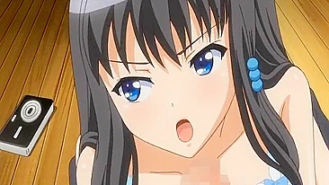 Hentai Japonesa Peituda Chupando Pauzão na Frente da Amiga