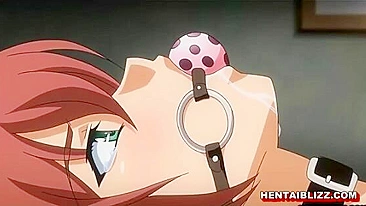 Vídeo Hentai Pornô - Acorrentada e Amordaçada, Ela é Lambida até a Buceta Jorrar
